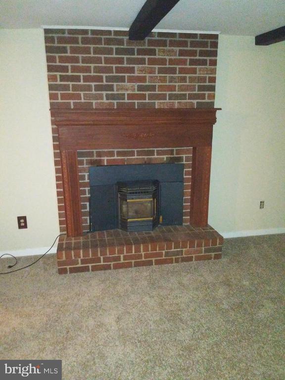 Photo - 405 Trimble Rd