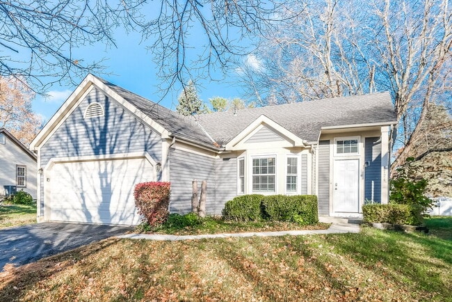 Photo - 1724 Gardenstone Dr