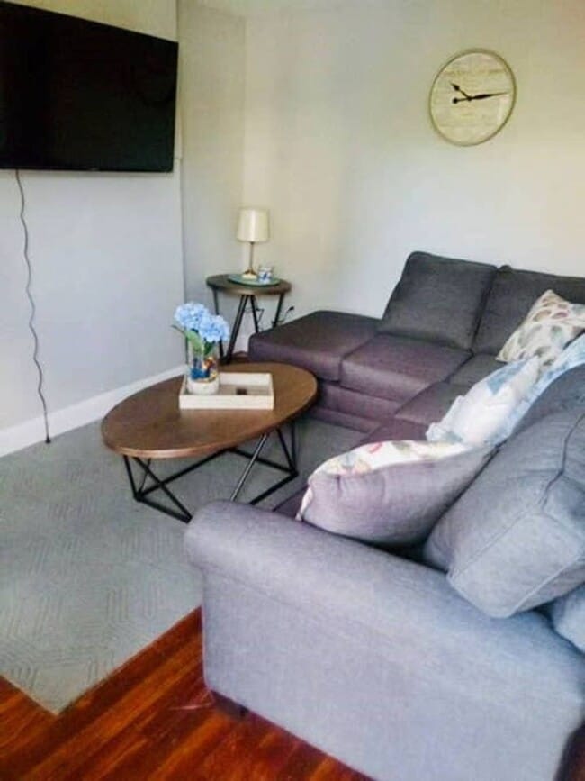 Photo - 117-119 Innis Unit 117
