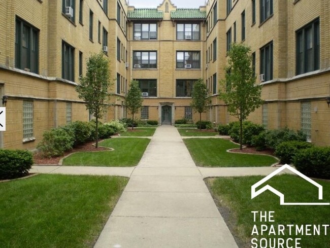 Photo - 2330 N Spaulding Ave Unit 1A