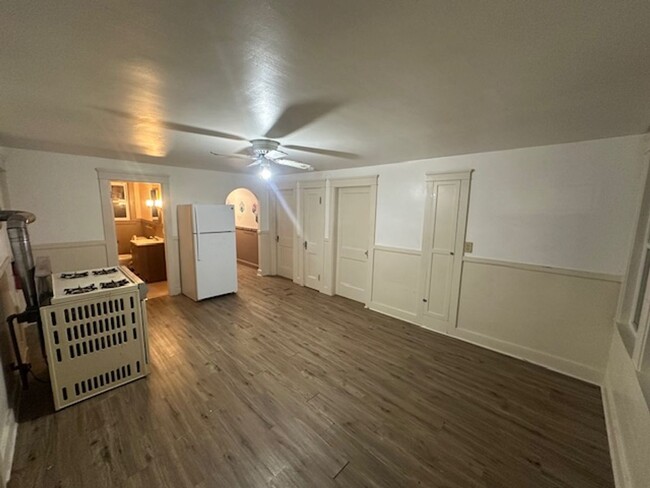 448-450 Hamilton Street - Southbridge - 448-450 Hamilton Street - Southbridge Apartment Unit Basement