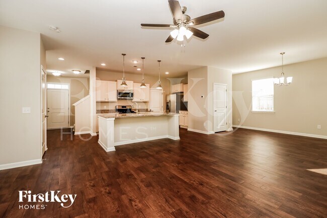 516 Glady Rd