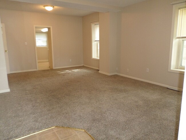 Photo - 406 Osage St Unidad Osage 406