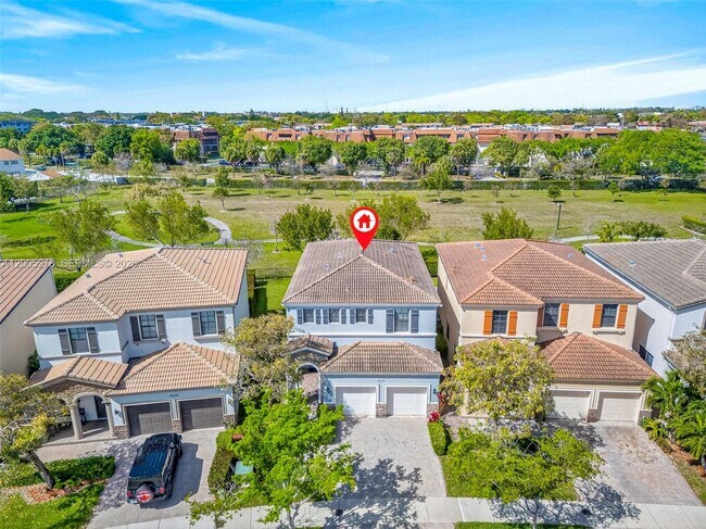 Photo - 19278 NE 6th Ave