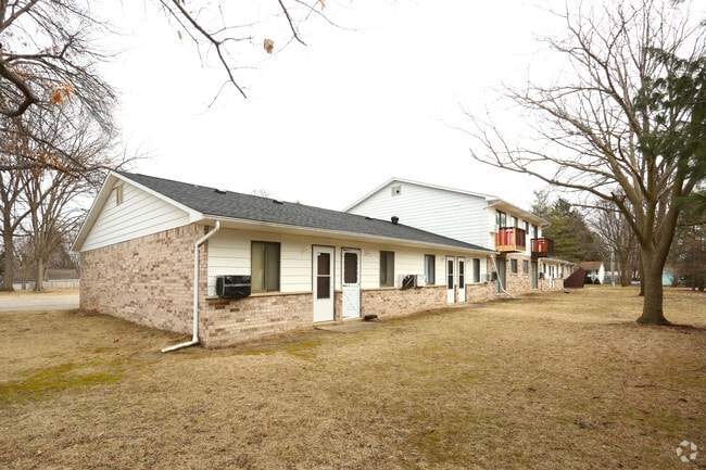 Photo - New Pine Apartments