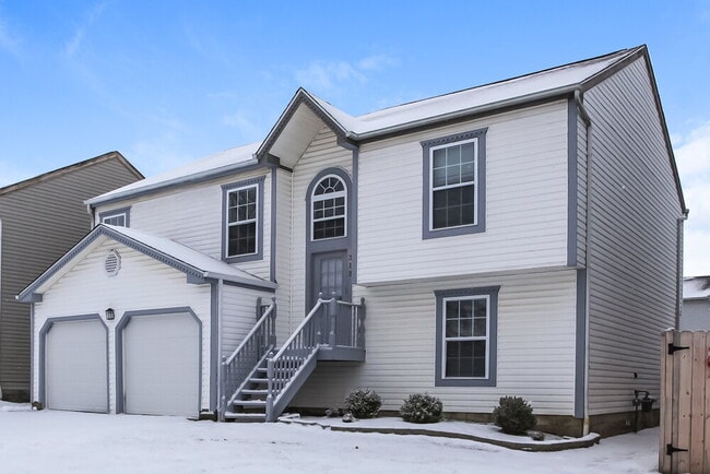 Photo - 313 Effington Ln