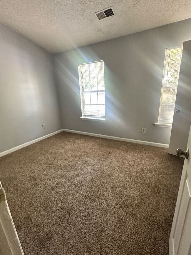 Photo - Coming Soon! 2 Bedroom Townhouse