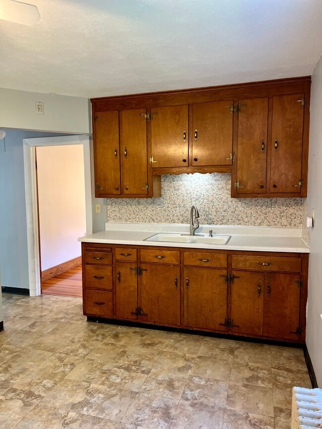 6 Silver Dr Unit 6 Silver Drive Unit #2