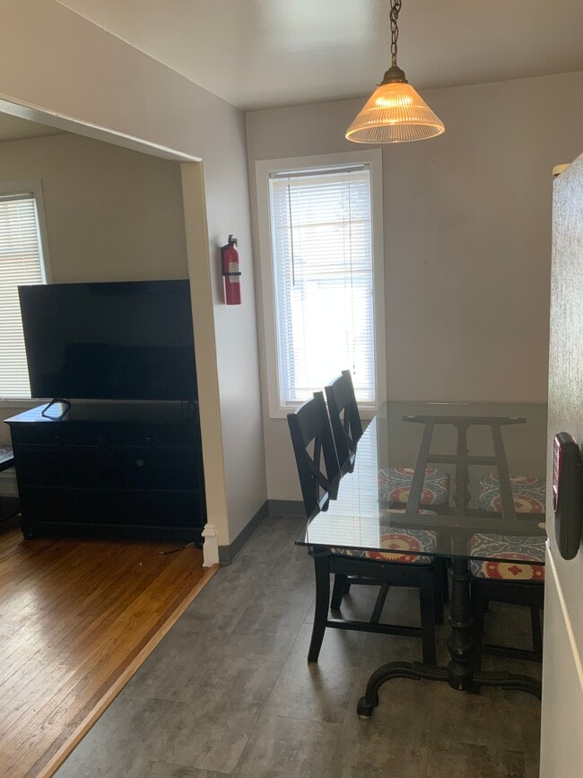 Photo - 100 W 4th St