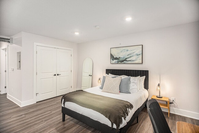 Photo - 1562 Michigan St NE Unit ID1346763P