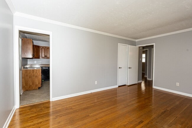 Photo - Charming 2-Bed, 1-Bath House in Prime Sout...