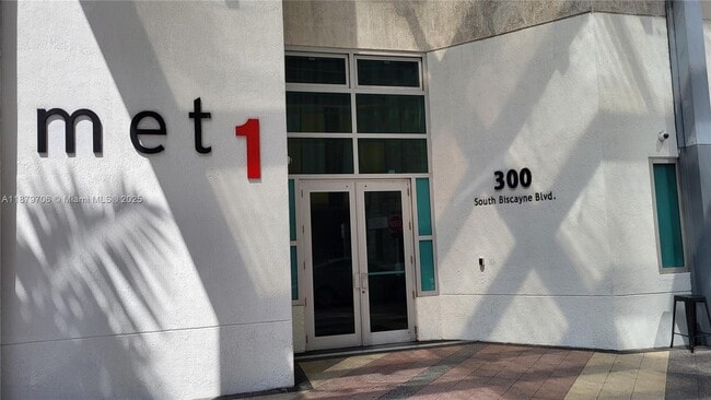 Photo - 300 S Biscayne Blvd Unidad T-1712