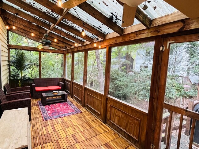 Photo - 27036 Fahleh Cove