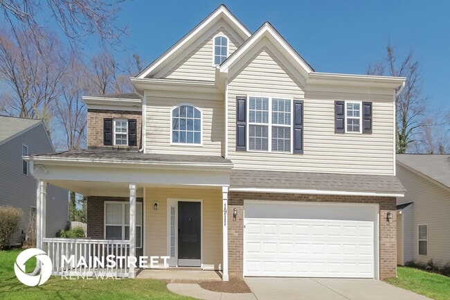 Building Photo - 1911 Elizabeth Oaks Ave