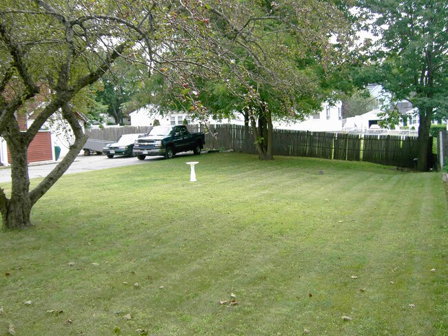 Kenwood Rd - Kenwood Rd Unit 1