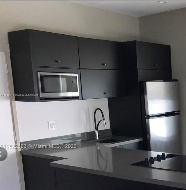 Photo - 1618 Michigan Ave Unit 37