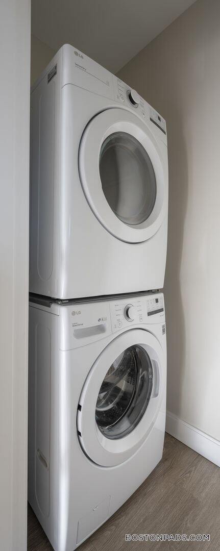 Photo - 340 Bremen St Unidad 203