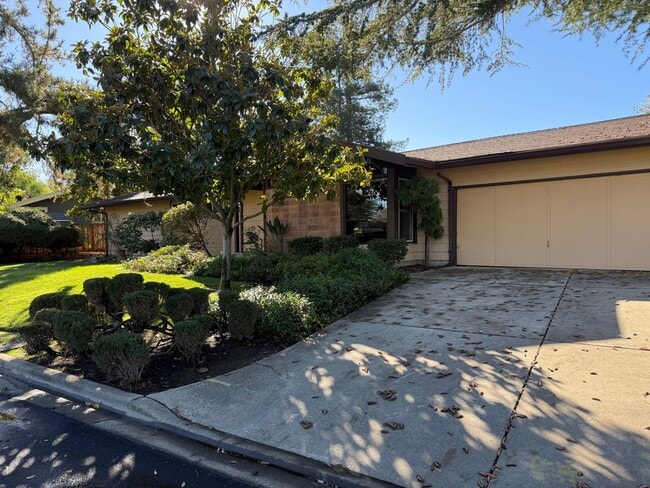 Photo - Desirable St Francis Neighborhood