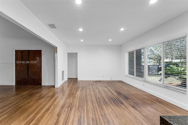 Photo - 3965 SW 60th Ct