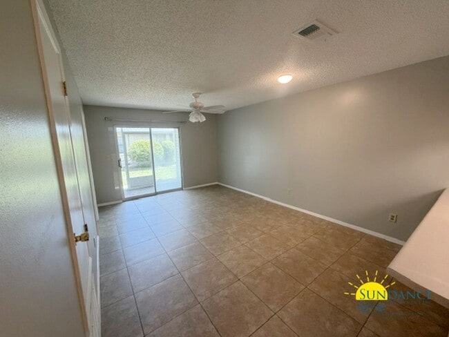Photo - 400 Harding Rd