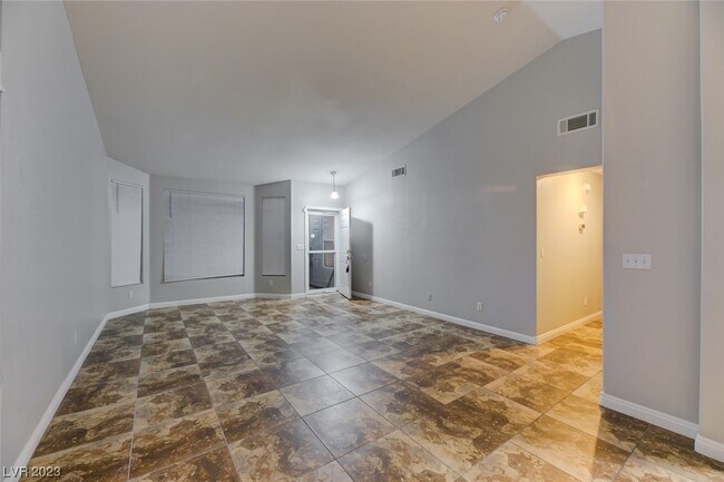 Photo - 116 Appian Way