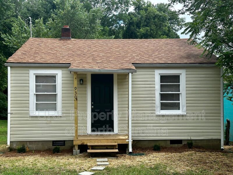 Photo - 930 Dixie St