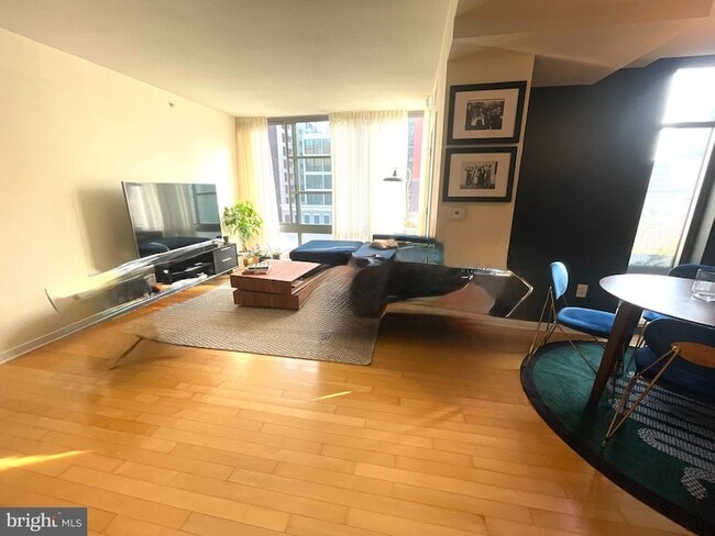 Photo - 475 K St NW Unit 321