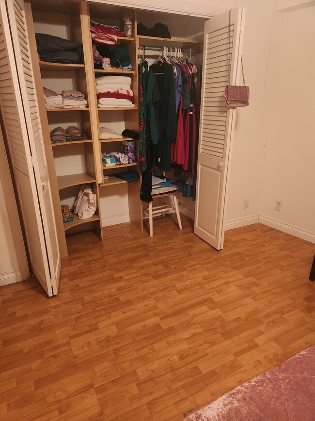 Will be empty for you. - 4100 Galt Ocean Dr Unit Private bed  and bath on