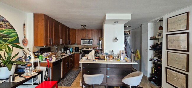 Photo - UPTOWN - GREAT 1BD/1BTH CONDO FOR RENT!