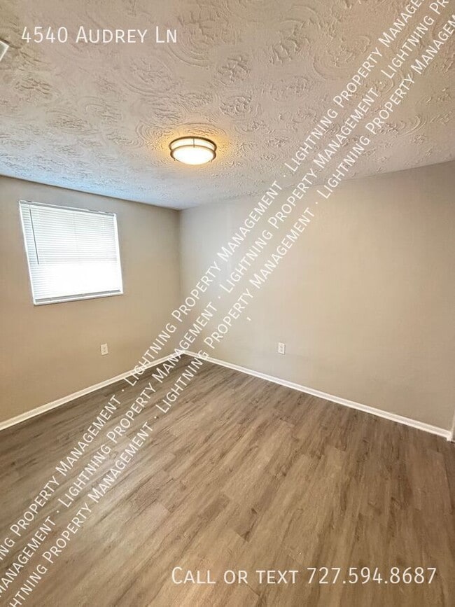 Photo - 4540 Audrey Ln