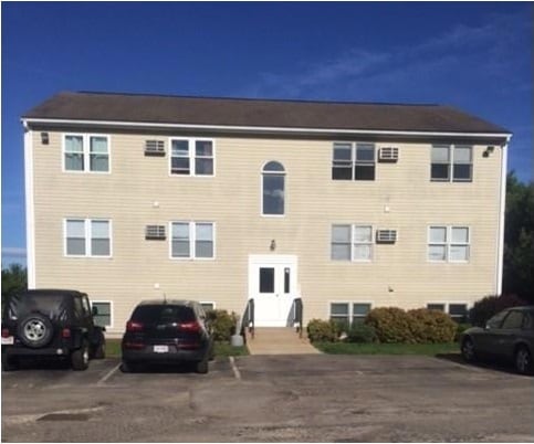 Front of Building - 641 S Washington St Unit 6