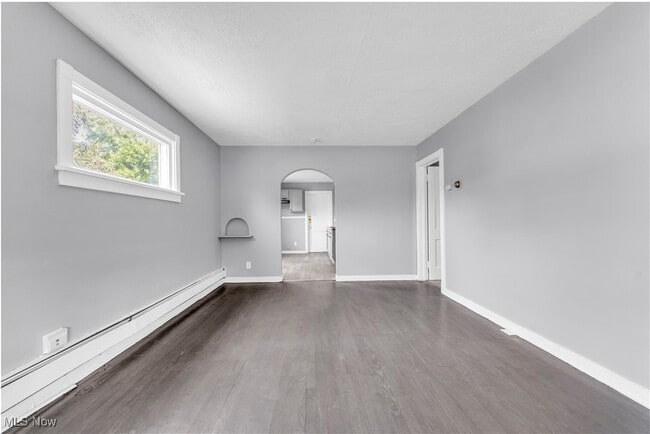 Photo - 12518 Erwin Ave