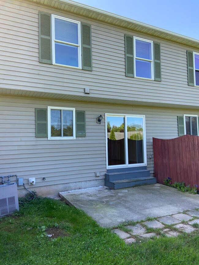 Photo - 204 Betsinger Rd