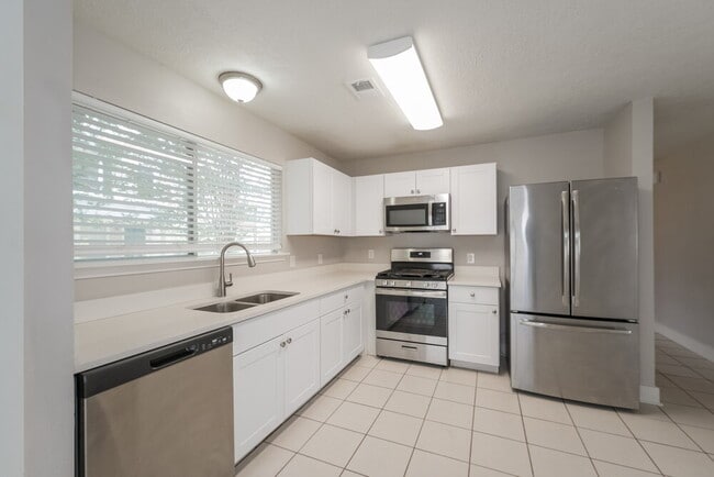 Photo - 15819 E Park Ct