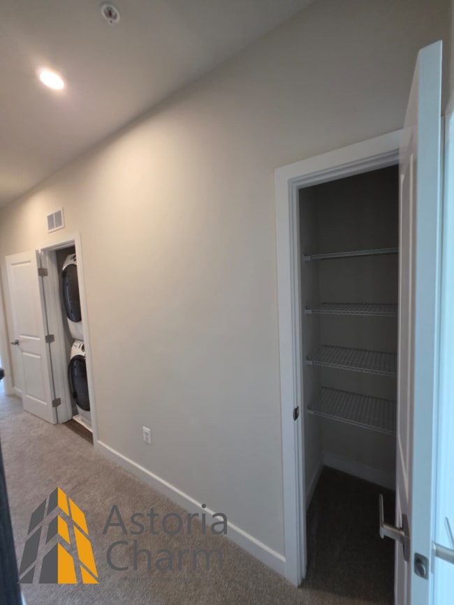 Photo - 2928 Maisel St