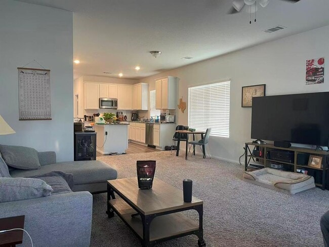 Photo - 141 Mammoth Dr