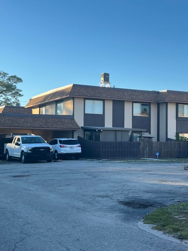 Photo - 2110 Sherwood Forest Blvd