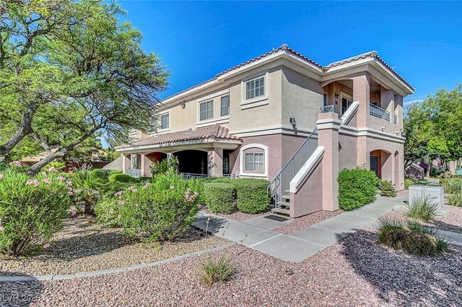 Photo - 10552 Pine Pointe Ave Condo Unit 205