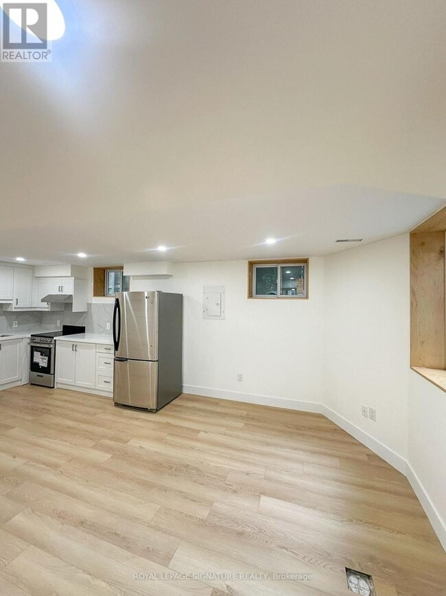 Photo - 27 Millen Ave