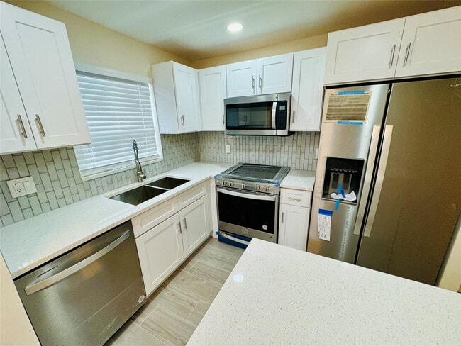 Photo - 805 W Oakland Park Blvd Unit E5