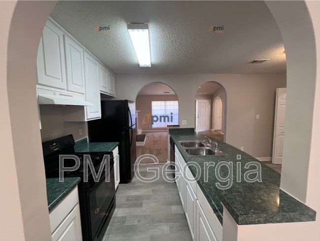 Building Photo - 6256 Serena Cv Rental