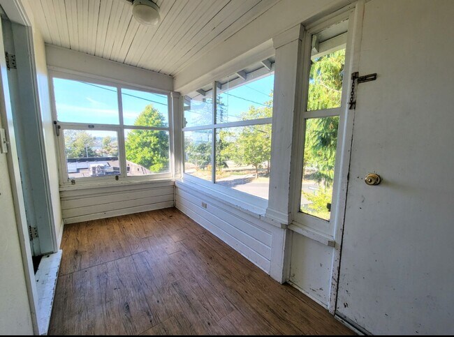 Photo - 1/2 OFF FIRST MONTH RENT - Available NOW