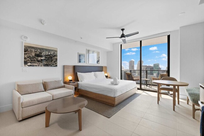 Photo - 159 NE 6th St Unidad FL47-ID1032220P