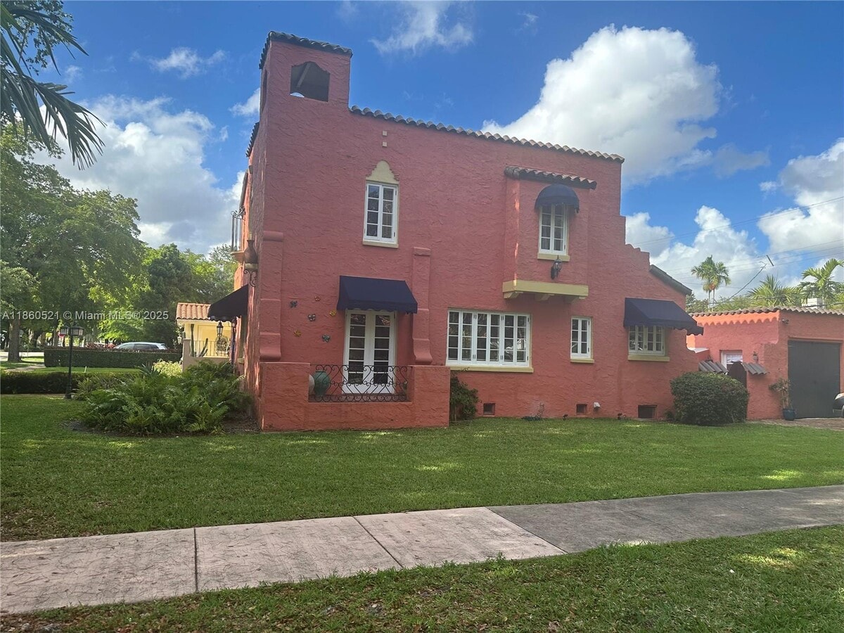 Photo - 915 Ferdinand St Apartment Unit 915