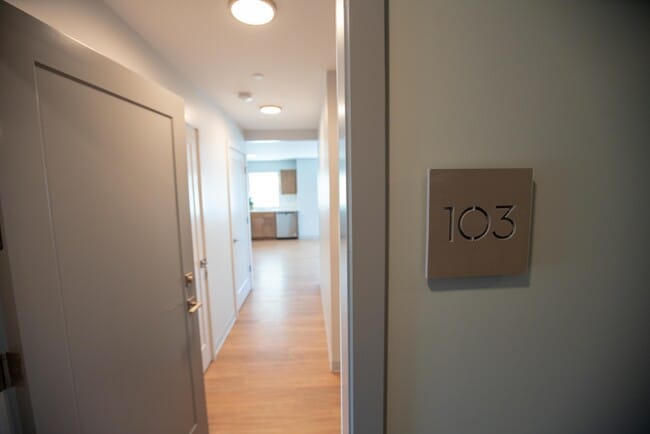 Building Photo - 303 Edmonds St Unit 103 Rental