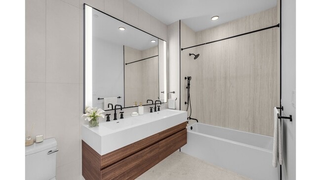 Photo - 111 Varick St Unit 21 E