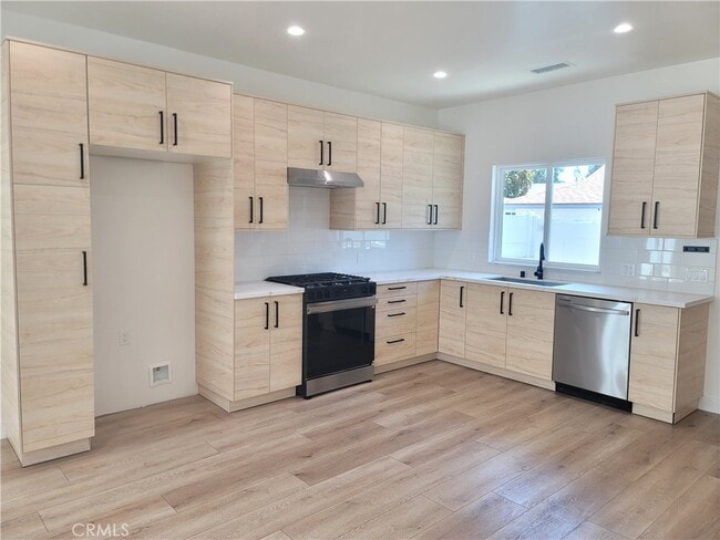 Building Photo - 16840 Los Alimos St Unit 16840 Rental