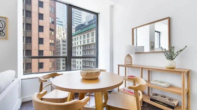 128 Water St Unit 2807