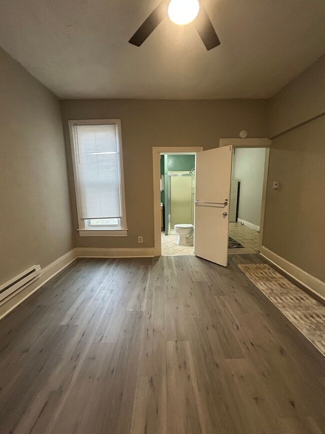 Photo - 654 W King St Unidad Apartment 1