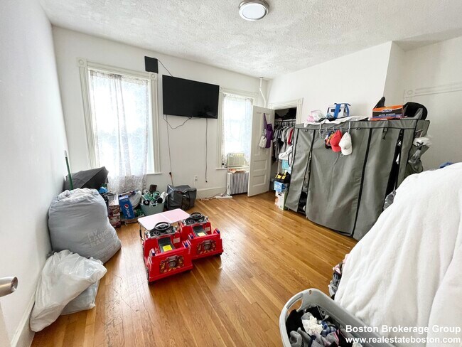 Photo - 22 Humphreys St